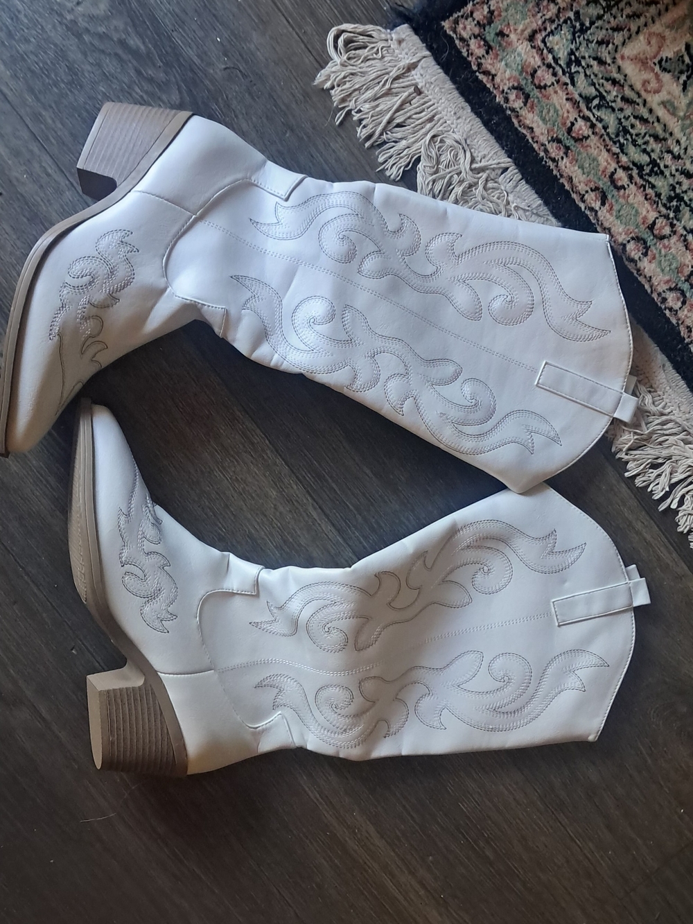 White Western Embroidered Mid-Calf Boots - Women's Fashion Boot